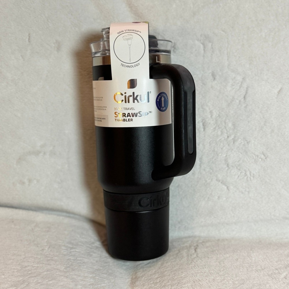 Cirkul Black 30oz All-Day StrawSip Double-Wall Insulated Stainless Steel Tumbler